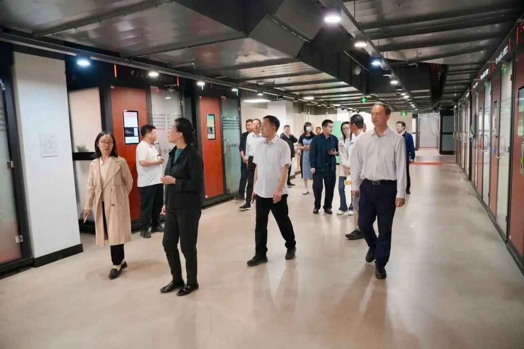 640.jpg 图片